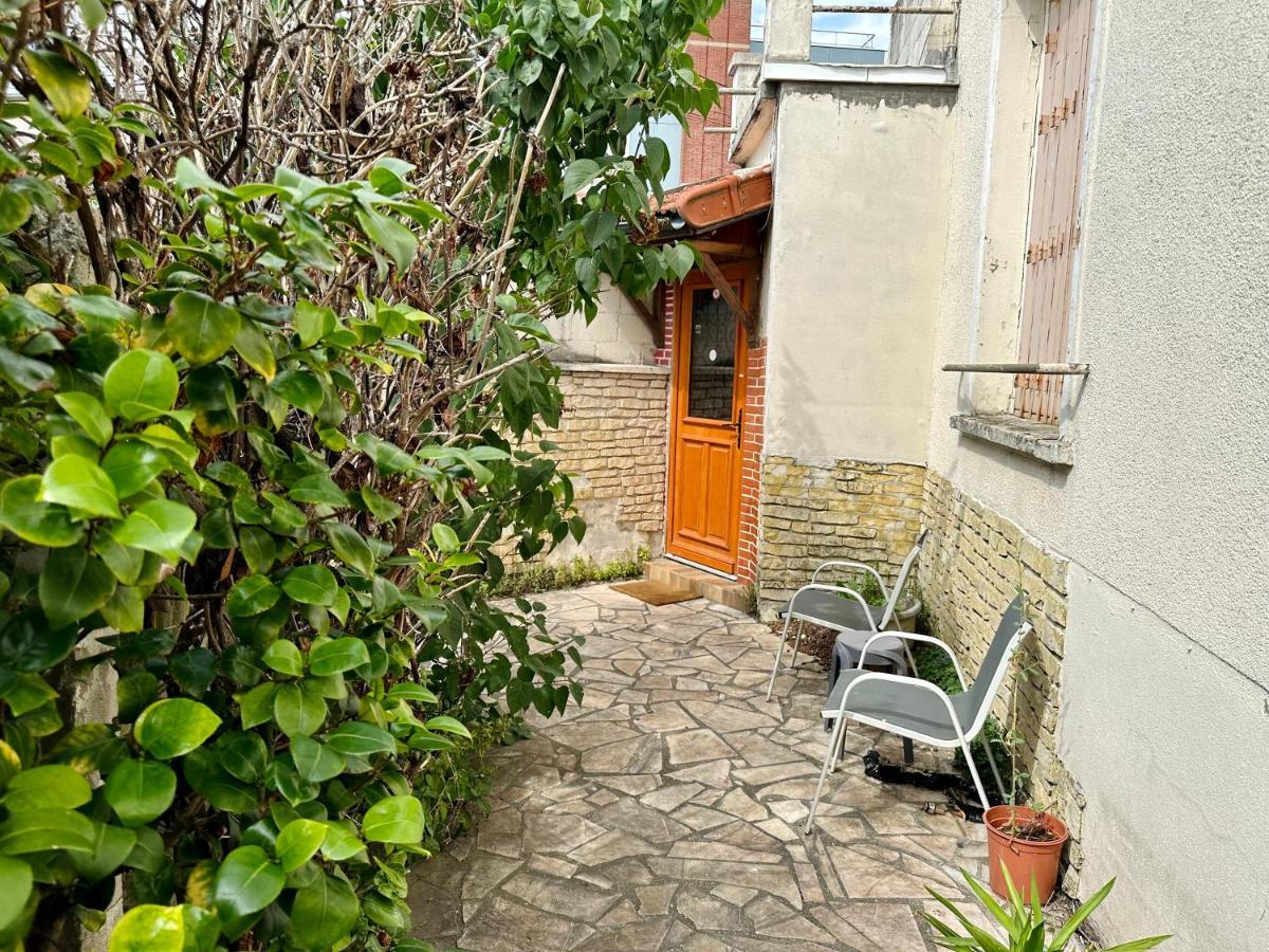 Aubervilliers Maison De Ville Pres Metro 7 By Immo Kit Bnb エクステリア 写真